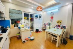 Phố văn cao q. ba đình dt70m2 mt4.8 9.7 tỷ cách ô tô 10m.