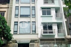 Không có cái thứ 2 bán nhà lg nguyễn trãi, vỉa hè ô tô tránh, kd sầm uất.chỉ với 15 tỷ.