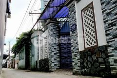 Nhà lầu 3 tầng, rộng mênh mông, rất kiên cố, mới tuyệt đẹp, giá dưới 2,8 tỷ.