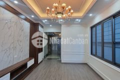 Bán nhà vị trí siêu đẹp hoàng quốc việt 58m2x5t ngõ thông kd ở sướng chỉ 8 tỷ 400tr