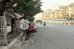 Bán đất phố hoàng quốc việt, nguyễn văn huyên 140xc4 mt 8m gía 39.5 tỷ