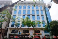 Long biên 260m2 7 tầng 2 thang máy trung tâm thương mại tòa nhà văn phòng.