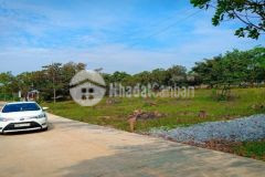 Con trai mê gái bị dụ hết tiền nên cần bán lô đất trả nợ