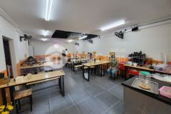 Mặt phố nguyễn huy tưởng kd, dt 80m, giá 33 tỷ.