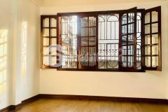 Nhà siêu đẹp tam trinh ô tô đỗ cửa lô góc 2 mặt thoáng 31m2 giá chỉ 3.1 tỷ.