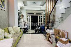 Nhà hẻm xe hơi, 59m2, 4 lầu, phú nhuận, giá 8 tỷ.