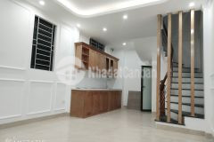 Cần bán nhà văn trì 30m2 5 tầng mt3.5 giá 2.7 tỷ.