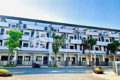 Nhà phố liền kề ven sông 96m2 1 trệt 2 lầu 1 sân thượng, đã có sổ hồng