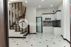 Nhà đẹp mới giá cực rẻ vĩnh hưng 3 mặt thoáng 32m2 6 tầng mới giá 3.25 tỷ.