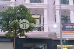 Chính chủ ra sổ hoàn công nhà dĩ an 1 trệt 2 lầu 167m2 dtsd