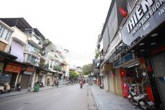 Bán nhà mặt phố hàng đường, hoàn kiếm 215m2, mặt tiền 6.5m. hơn 100 tỷ.