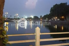 Bán nhà mặt phố nguyễn văn linh, view hồ kinh doanh sầm uất, giá 10.3 tỷ