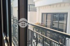 Cần bán nhà gấp phố bồ đề long biên dt 95m2, mt 4m 7 tầng 15 tỷ 2.