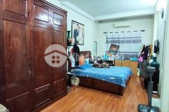 Chính chủ bán nhà ngõ 46đường đội cấn, lô góc, dt 40m25t, mặt tiền 5m. 4.5 tỷ