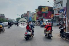 Chính chủ bán nhà âu cơ ngõ rộng kinh khủng 49m giá tốt nhất 3,6 tỷ