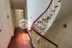 Nhà láng hạ, ô tô, kinh doanh, dt 56m, giá 10.7 tỷ