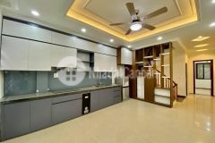 Giá sốc, siêu phẩm, cù chính lan, 50m2, thang máy, ô tô vào nhà, 9.7 tỷ.