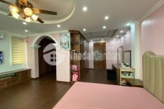 Giá rẻ vì cần bán gấp, chủ chia tài sản, nhà mặt phố cổ lương ngọc quyến, hoàn kiếm. dt 101m2, mt 4.8m