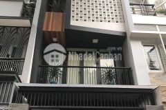 Hot nhà siêu đẹp, ôtô, sát phố khương trung, 4 tầng, sẵn 4 phòng ngủ giá chỉ 4,2 tỷ.