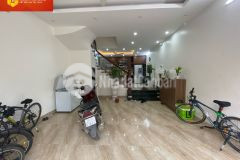 Bán nhà 5 tầng trung tâm thạch bàn thiết kế đẹp ngõ ô tô tránh chạy thông,mở văn phòng đều đẹp