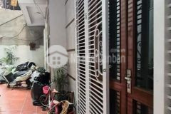 Bán nhà cạnh hồ đền lừ, hoàng mai, 45m2 xây 5t, giá 5.5 tỷ có thương lượng.