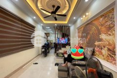 Hàng hiếm trần cung nhỉnh 4tỷ,4t,ô tô,gần viện e hoàng quốc việt