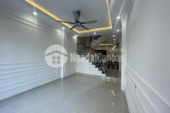 Bán nhà cực hiếm mới tinh ở lĩnh nam, có gara ô tô, 5t x 4.4m mt, giá hót 4.39 tỷ