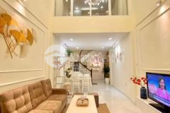 Bán nhà mặt tiền 4 tầng bề thế nguyễn tri phương doanh thu 50 triệutháng