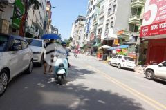 Phân lô phố xã đàn, 50m2, vỉa hè rộng 3m, nội thất sang trọng, ở luôn, 14 tỷ, 0703451750.