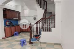 Tôi cần bán gấp căn nhà ngọc thụy 61m x 4 tầng giá bán 4.8 tỷ 0353799786