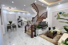 Bán nhà trương định, ô tô đỗ cửa, dt xấp xỉ 50m2, 4t, sđcc, giá xấp xỉ 5 tỷ.