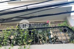 Bán nhà lạc long quân cực đẹp oto lô góc 45m2 x 5t. giá 5.9 tỷ