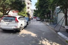 Càn bán đất tặng nhà 5 tầng mặt phố hoàng như tiếp, long biên nhỉnh 16 tỷ.