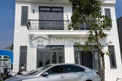 Bán căn nhà phố 80m2 shr giá chớt 1t300 ngay kcn cầu tràm