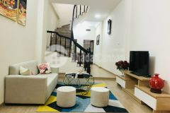 Bán nhà giáp nhất, lô góc ô tô 5m,33.4m2, 3.95 tỷ