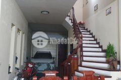 Cần bán gấp nhà phân lô mai dịch ô tô vào nhà