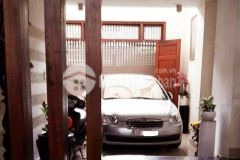 Giáo sư đh về hưu bán gấp nhà hxh nguyễn xí xe hơi vào nhà mới đẹp lh0786961692.