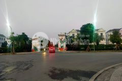 Hàng xóm vinhomes,ô tô đỗ cửa,hình thửa đẹp thoáng,mặt tiền rộng 65m2 giá 4,8tỷ