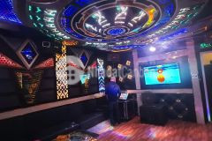 Mặt ô tô tránh phố kinh doanh karaoke siêu đỉnh nhỉnh 5 tỷ