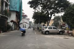 Bán nhà nguyễn văn cừ. oto tránh, mặt tiền rộng, kinh doanh tốt.