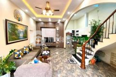 Trung tâm hoàng mai 45m2 ngõ rộng gần 3m 30m ra oto đua giá rẻ bất ngờ chỉ 4,4 tỷ