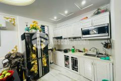 Nhà lạc long quân võ chí công ô tô tránh thoáng