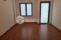 Lĩnh nam bán nhà 5 tầng ở ngay cách 1 nhà ra phố