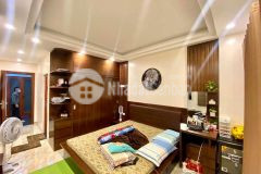 Nhà mới xây mặt ngõ thoáng sáng nội thất xịn phố hoàng hoa thám 5 tâng nhỉnh 3 tỷ