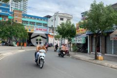 Bán nhà hẻm xe hơi đường huỳnh thiện lộc, 5.8x13, 76m2,ngang khủng,5.7 tỷ.
