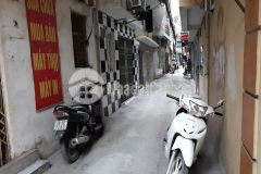 Bán nhà lò đúc 40m2mt 3.8m. ngõ thông, 30m ra phố 4.35 tỷ.