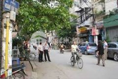 Bán gấp nhà mặt phố hoàng văn thái ô tô kinh doanh 133m2, mặt tiền 5,5m, giá gần 22 tỷ