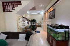 Bán nhà đường làng, đống đa nhà đẹp 4 tầng, ngõ thông rộng 5.1 tỷ.