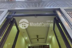 Bán nhà trần cung ô tô đỗ cửa diện tích 35m, 4 tầng. mtien 3.7m. giá 3.45 tỷ