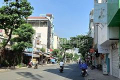 Bán đất mt tặng nhà c4 khu chợ tân hương ngang 6.6m 140m2 chỉ 11.5 tỷ lh0786961692.